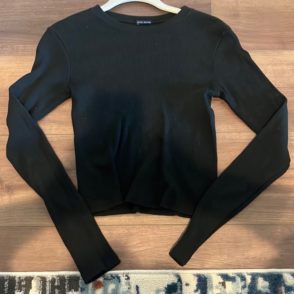Brandy melville cropped black long sleeve